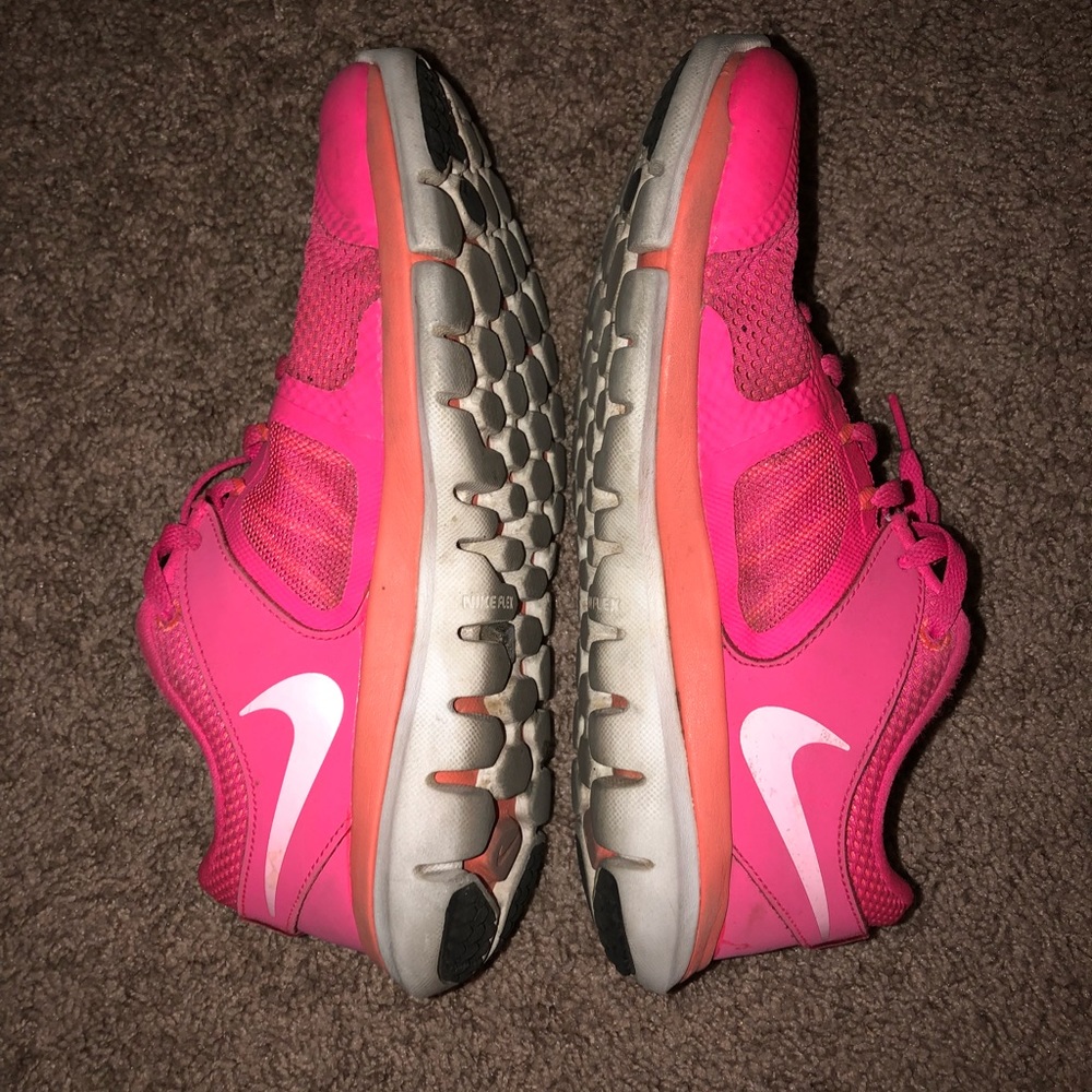 Pink Nike Flex 2014 Run